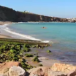 Oceanus With Private Kitchen, Bathroom And Terrace 300m From The Ubytování v soukromí Sagres