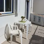 民宿 Oceanus With Private Kitchen, Bathroom And Terrace 300m From The