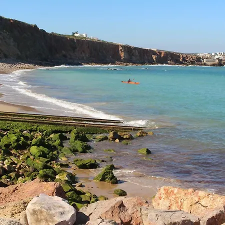 Oceanus With Private Kitchen, Bathroom And Terrace 300m From The Kwatera prywatna Sagres